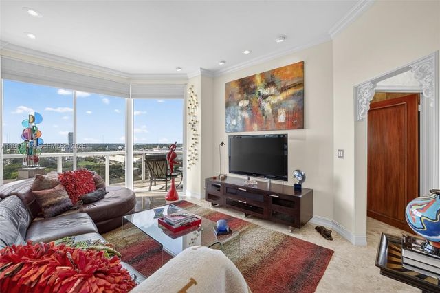 3598 Yacht Club Drive PH2, Aventura, FL 33180