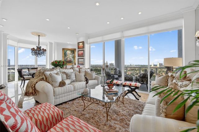 3598 Yacht Club Drive PH2, Aventura, FL 33180