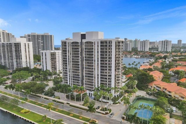 3598 Yacht Club Drive PH2, Aventura, FL 33180