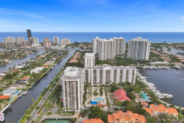 3598 Yacht Club Drive PH2, Aventura, FL 33180