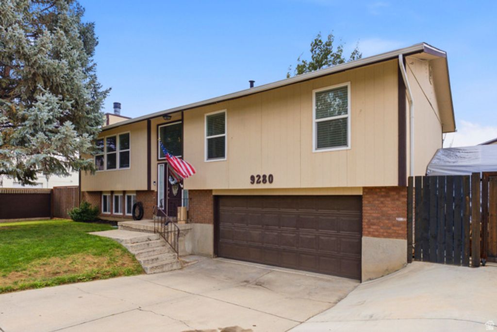 9280 S LAURA ANNE WAY, Sandy, UT 84094 — photo 2