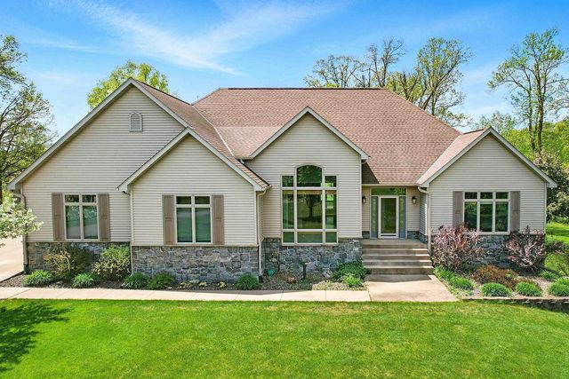 2029 W Springbrook Trail, Mora, MN 55051