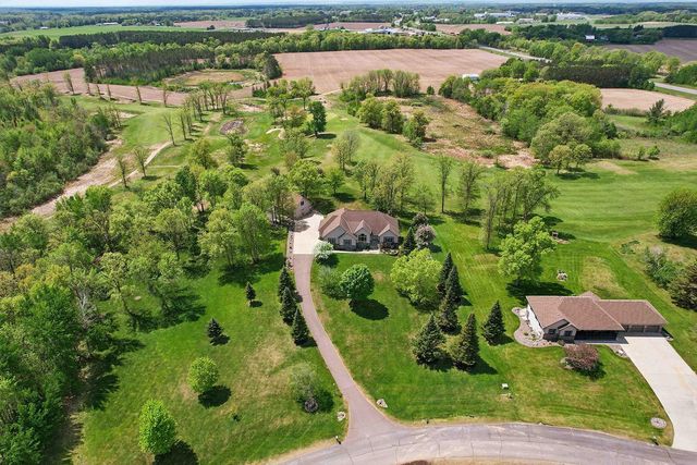 2029 W Springbrook Trail, Mora, MN 55051