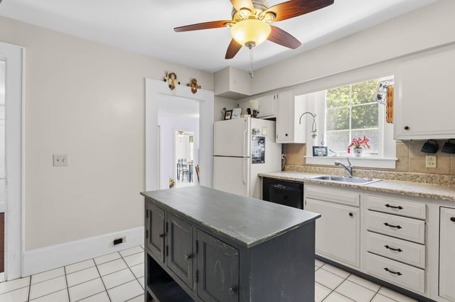 611 Coolidge Avenue, Manchester, NH 03102
