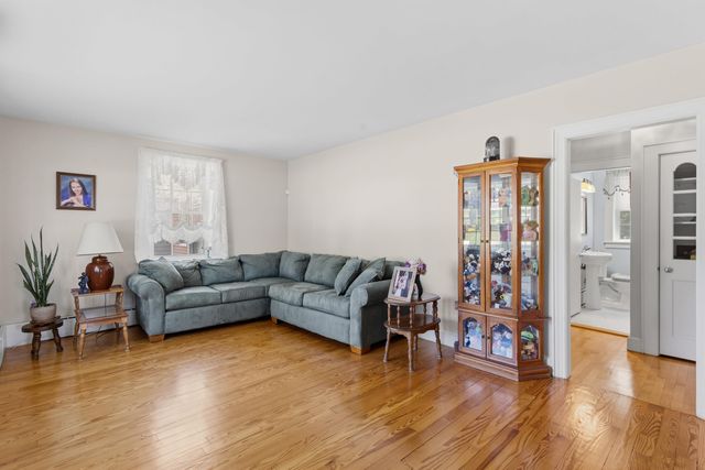 611 Coolidge Avenue, Manchester, NH 03102