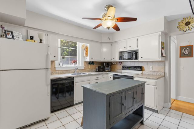 611 Coolidge Avenue, Manchester, NH 03102