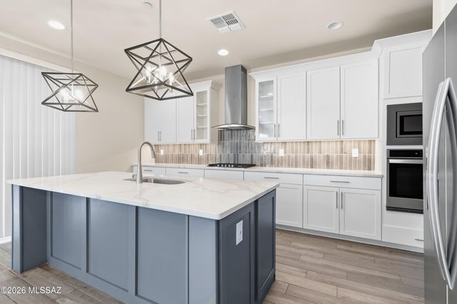 13869 E Red Oaks Drive, Vail, AZ 85641