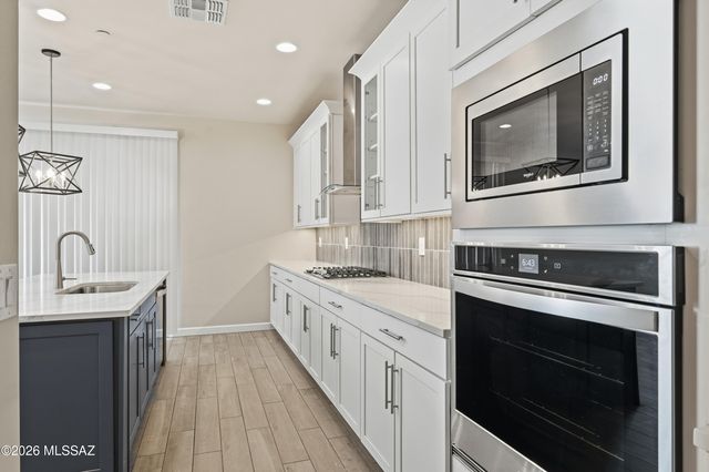 13869 E Red Oaks Drive, Vail, AZ 85641