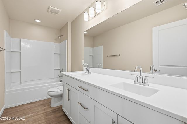 13869 E Red Oaks Drive, Vail, AZ 85641