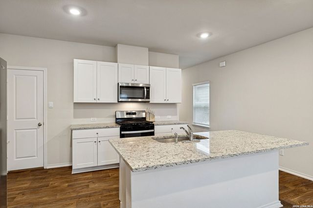 4550 Meerkat, Converse, TX 78109