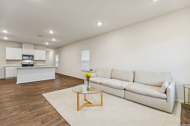 4550 Meerkat, Converse, TX 78109