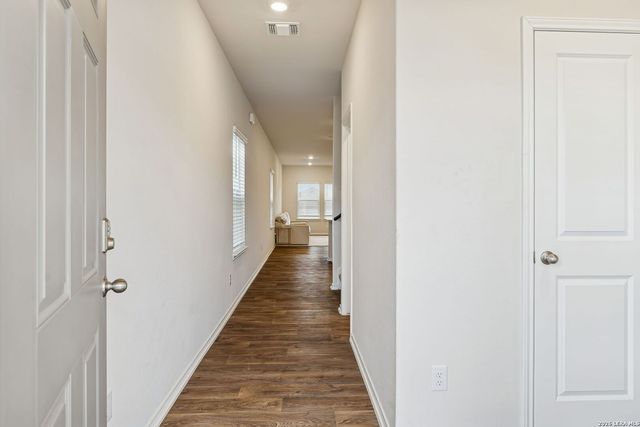 4550 Meerkat, Converse, TX 78109