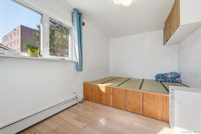 38 Fordham Street, Williston Park, NY 11596