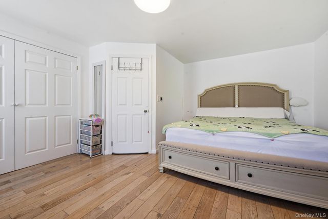 38 Fordham Street, Williston Park, NY 11596