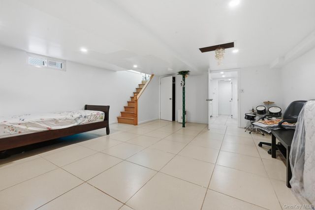 38 Fordham Street, Williston Park, NY 11596