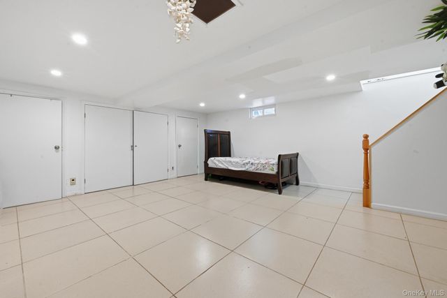 38 Fordham Street, Williston Park, NY 11596