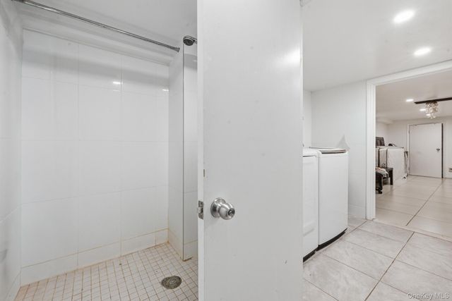 38 Fordham Street, Williston Park, NY 11596