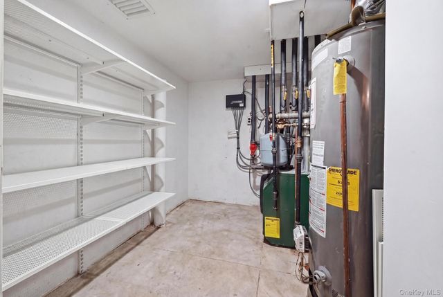 38 Fordham Street, Williston Park, NY 11596