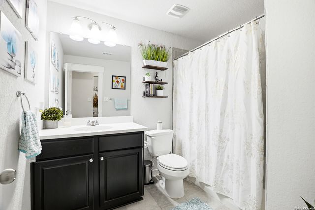 3834 GLENLOCH WAY, Converse, TX 78109