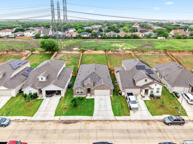 3834 GLENLOCH WAY, Converse, TX 78109