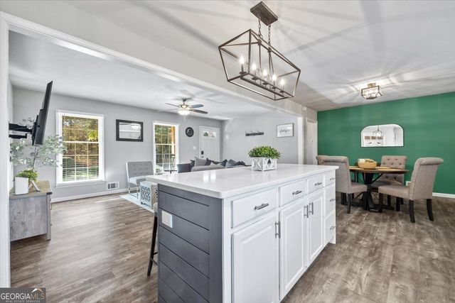 4283 Hiram Lithia Springs Road SW, Powder Springs, GA 30127