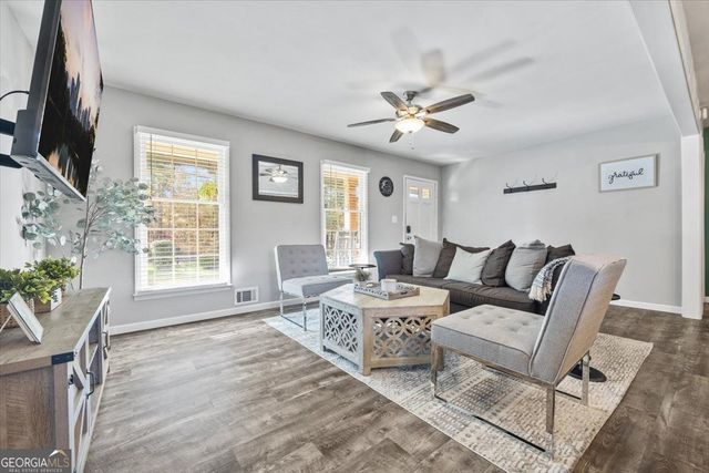 4283 Hiram Lithia Springs Road SW, Powder Springs, GA 30127
