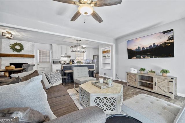 4283 Hiram Lithia Springs Road SW, Powder Springs, GA 30127