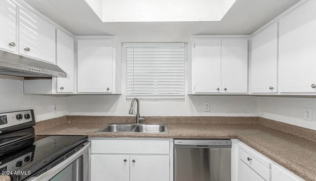 1826 N 51ST Street 18, Phoenix, AZ 85008