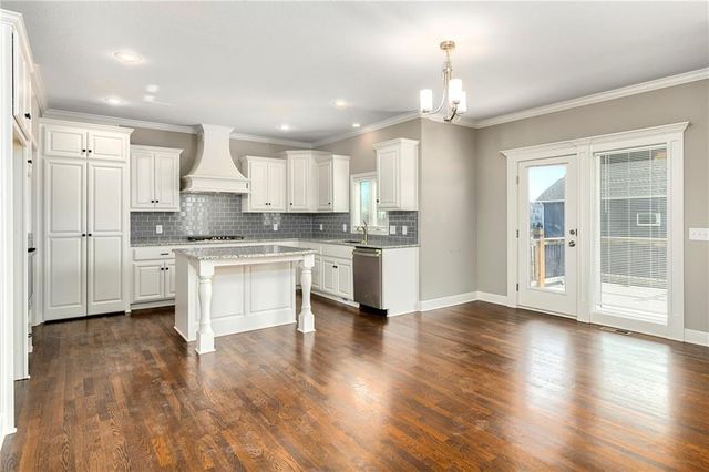 4901 NE 105th Street, Kansas City, MO 64156