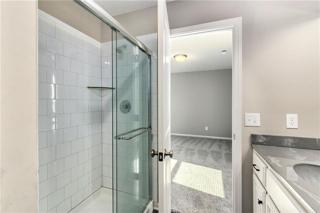 4901 NE 105th Street, Kansas City, MO 64156