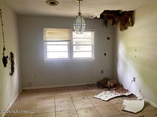 340 Queen Theresa Lane, Jackson, MS 39209