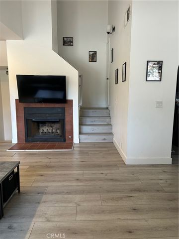 11300 Foothill Boulevard 19, Sylmar, CA 91342