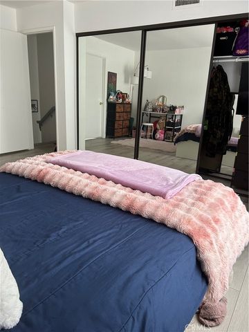 11300 Foothill Boulevard 19, Sylmar, CA 91342
