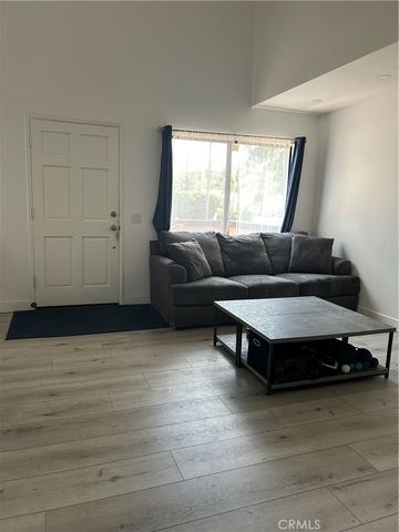 11300 Foothill Boulevard 19, Sylmar, CA 91342
