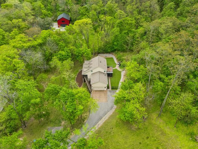 2288 N Berrys Chapel Rd, Franklin, TN 37069