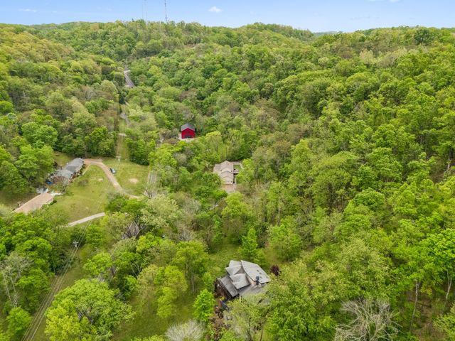 2288 N Berrys Chapel Rd, Franklin, TN 37069