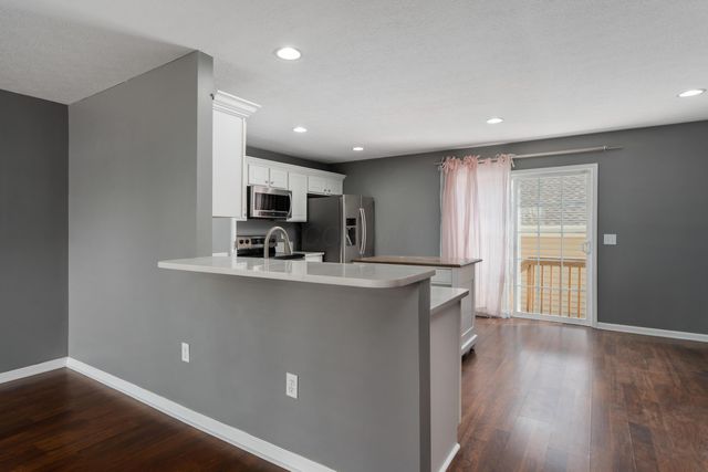 5595 Crystal Falls Street, 48, Dublin, OH 43016