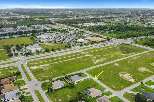 3223 SW 7th LN, Cape Coral, FL 33991