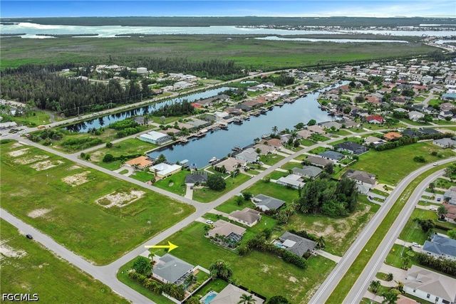 3223 SW 7th LN, Cape Coral, FL 33991