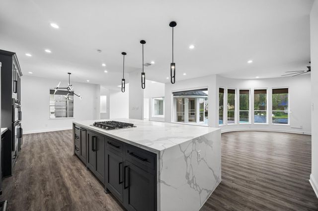 2734 Peninsulas Drive, Missouri City, TX 77459