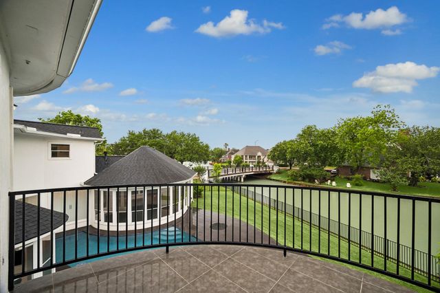 2734 Peninsulas Drive, Missouri City, TX 77459