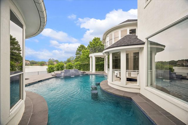 2734 Peninsulas Drive, Missouri City, TX 77459