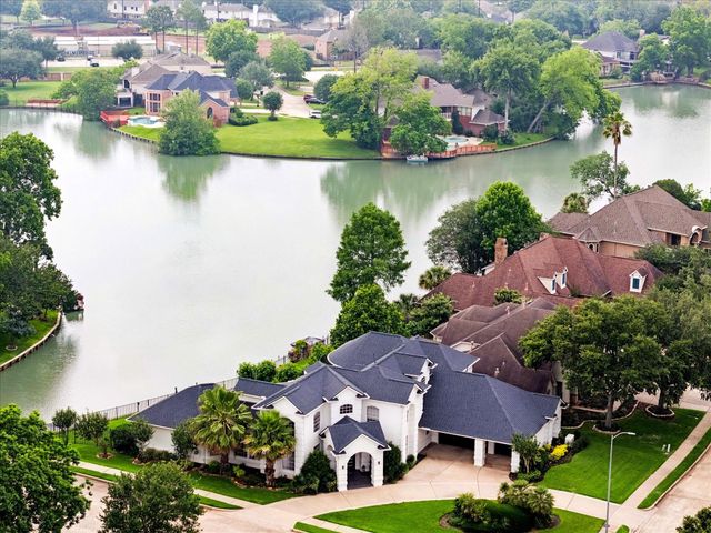 2734 Peninsulas Drive, Missouri City, TX 77459