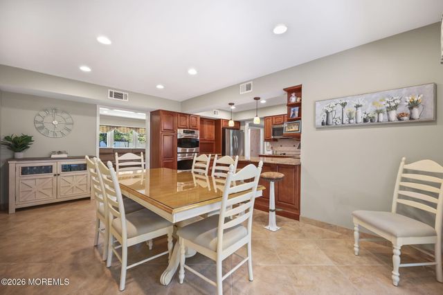 23 Fairview Road, Marlboro, NJ 07746