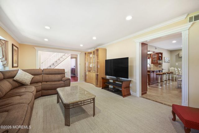 23 Fairview Road, Marlboro, NJ 07746