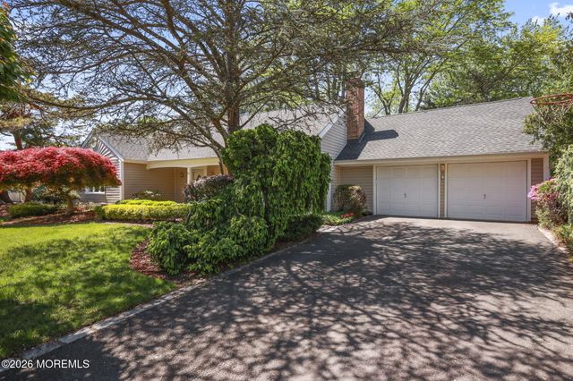 23 Fairview Road, Marlboro, NJ 07746