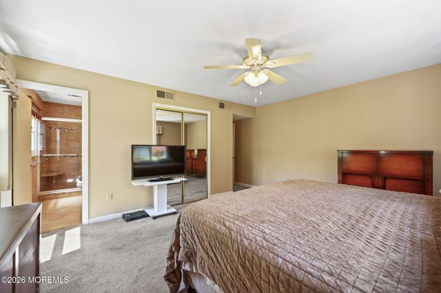 23 Fairview Road, Marlboro, NJ 07746