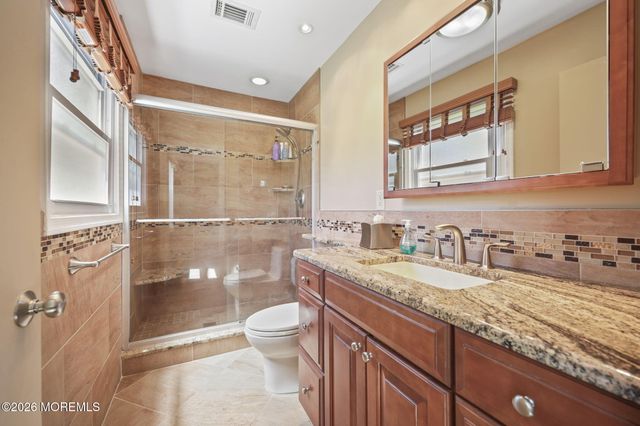 23 Fairview Road, Marlboro, NJ 07746