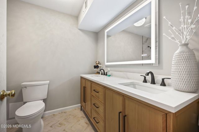 23 Fairview Road, Marlboro, NJ 07746