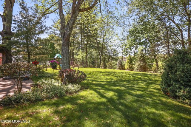 23 Fairview Road, Marlboro, NJ 07746